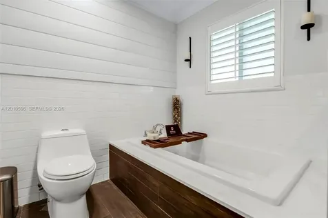 2081 Augusta Weston FL 33326