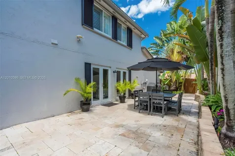 2081 Augusta Weston FL 33326