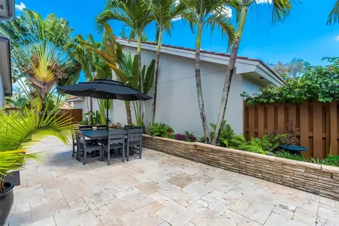 2081 Augusta Weston FL 33326