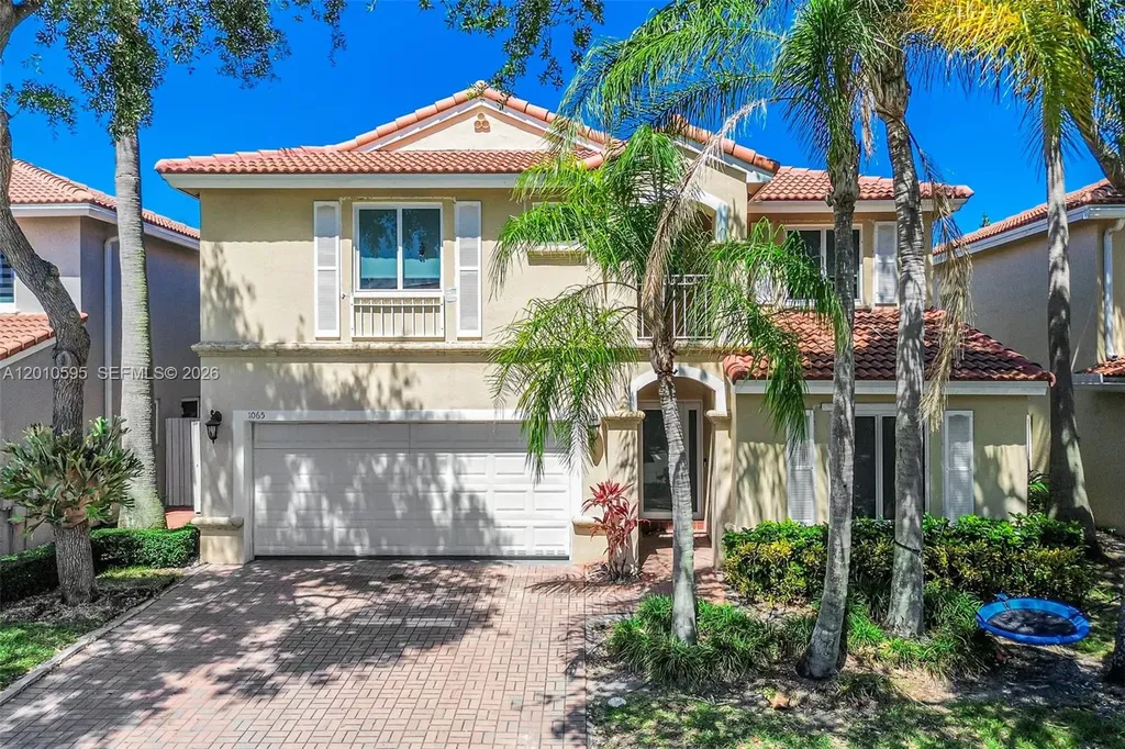 1065 Weeping Willow Way Hollywood FL 33019