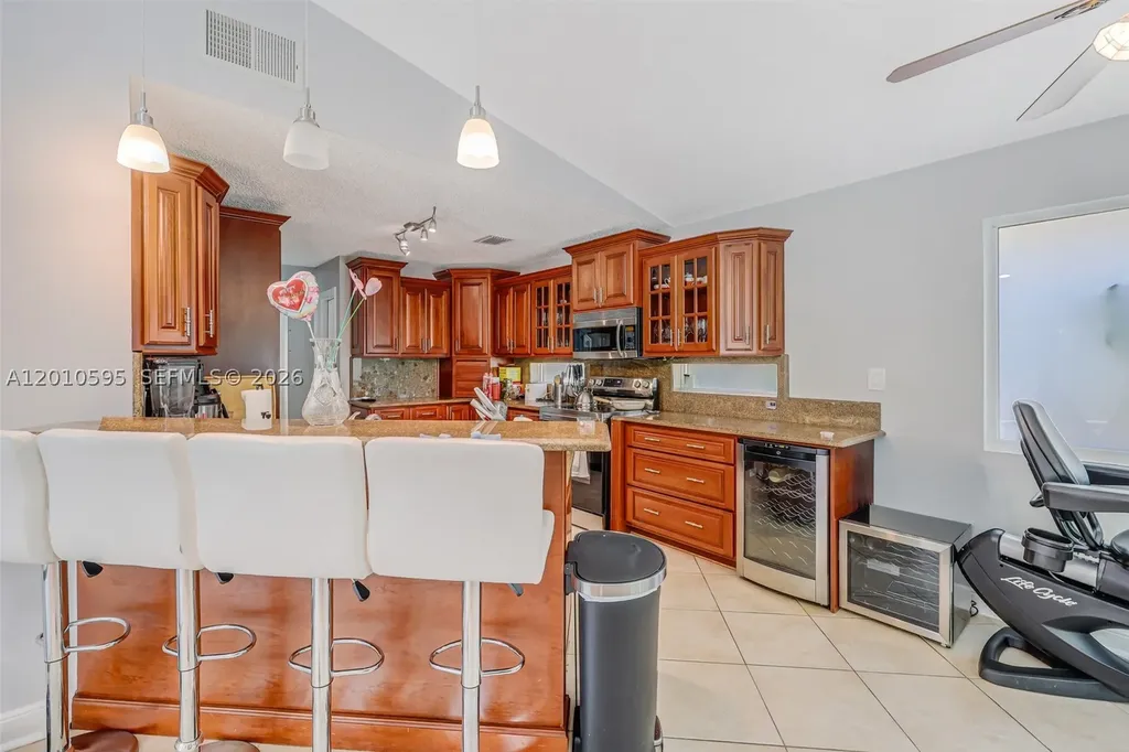 1065 Weeping Willow Way Hollywood FL 33019