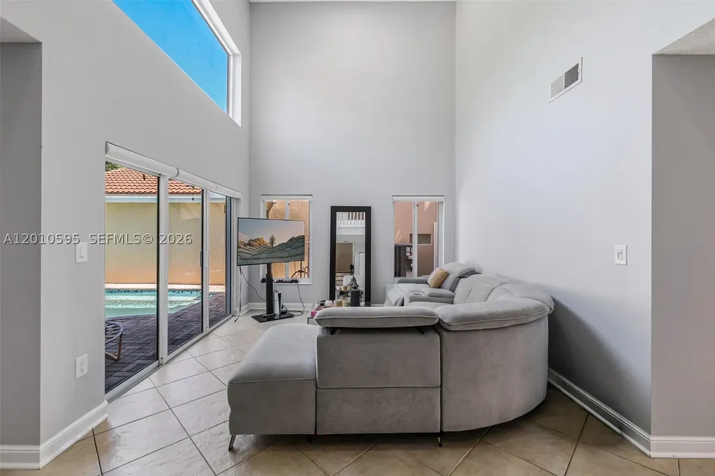 1065 Weeping Willow Way Hollywood FL 33019