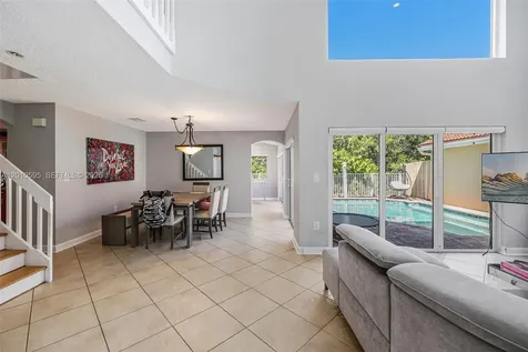 1065 Weeping Willow Way Hollywood FL 33019