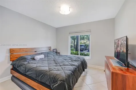 1065 Weeping Willow Way Hollywood FL 33019