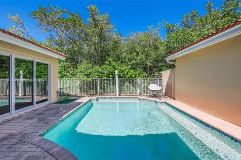1065 Weeping Willow Way Hollywood FL 33019