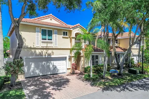 1065 Weeping Willow Way Hollywood FL 33019