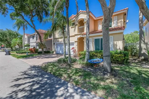 1065 Weeping Willow Way Hollywood FL 33019