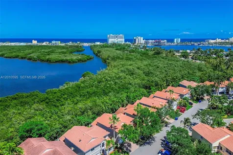 1065 Weeping Willow Way Hollywood FL 33019