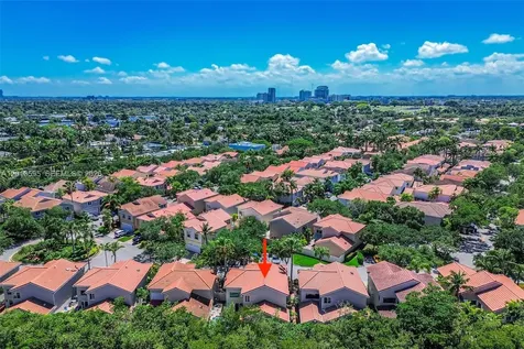 1065 Weeping Willow Way Hollywood FL 33019