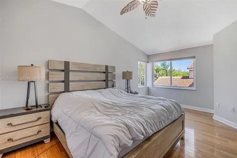 1065 Weeping Willow Way Hollywood FL 33019