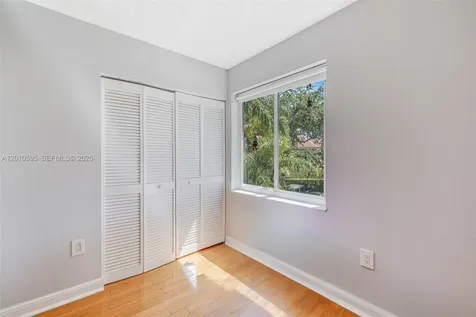 1065 Weeping Willow Way Hollywood FL 33019