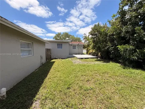 3011 N 74th Avenue Hollywood FL 33024