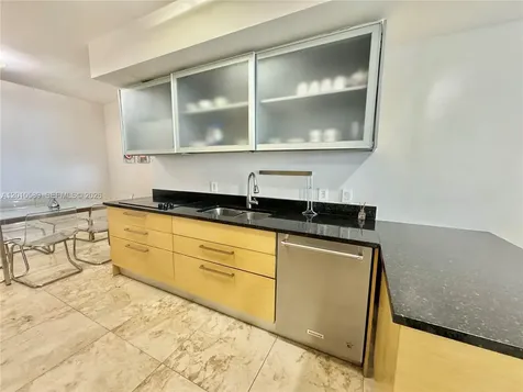 1800 S Ocean Drive Hallandale Beach FL 33009