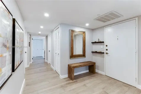 1901 Brickell Avenue Miami FL 33129
