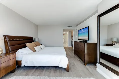 1901 Brickell Avenue Miami FL 33129