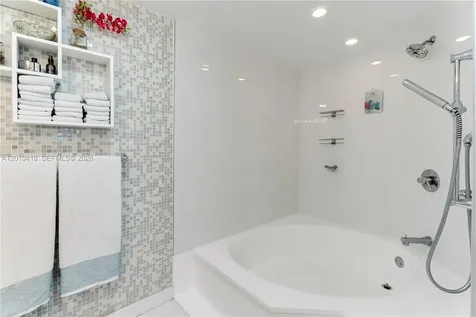 1901 Brickell Avenue Miami FL 33129