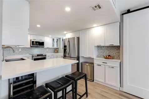 1901 Brickell Avenue Miami FL 33129