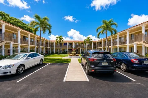 420 NW 10th Street Miami FL 33136