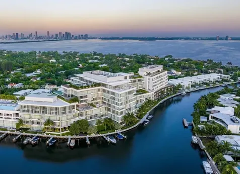 1081 W 48th Street Miami Beach FL 33140