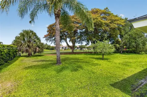 712 Pine Lake Drive Delray Beach FL 33445