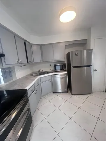 1540 NE 191st Street Miami FL 33179