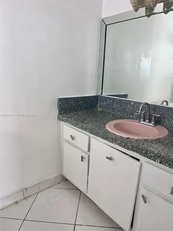 1540 NE 191st Street Miami FL 33179
