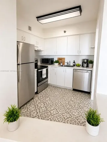 3300 NE 191st Street Aventura FL 33180