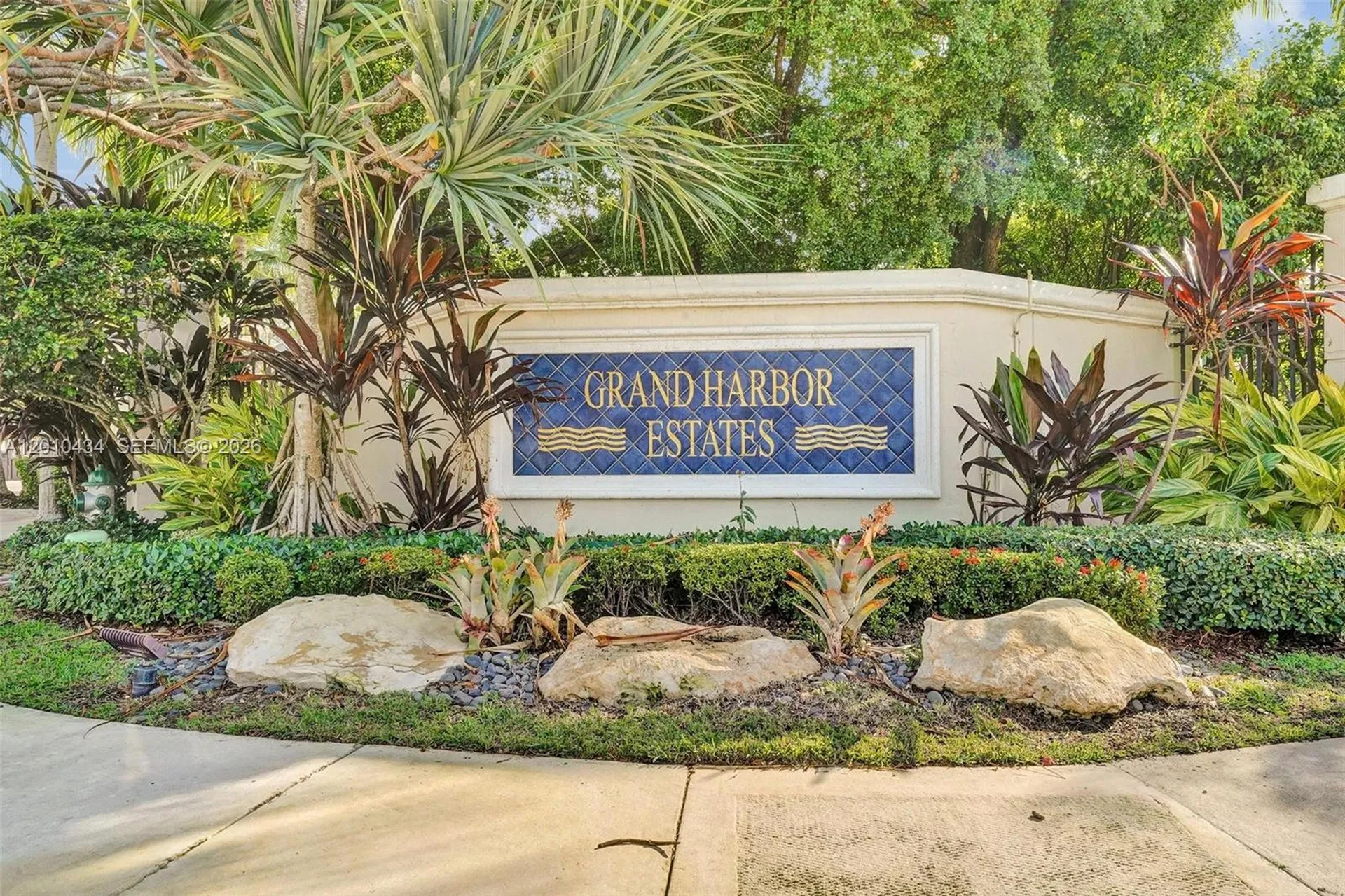 1575 Windjammer Way Hollywood FL 33019