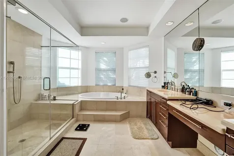 1575 Windjammer Way Hollywood FL 33019