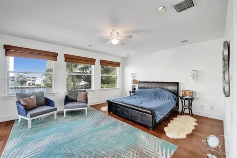 1575 Windjammer Way Hollywood FL 33019