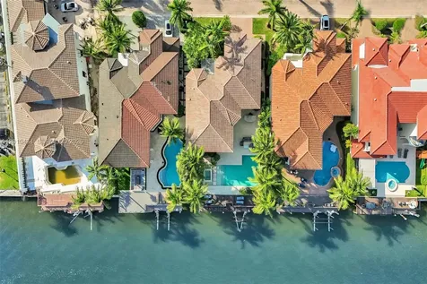 1575 Windjammer Way Hollywood FL 33019