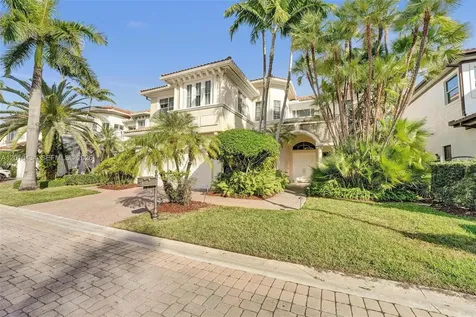 1575 Windjammer Way Hollywood FL 33019