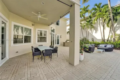 1575 Windjammer Way Hollywood FL 33019