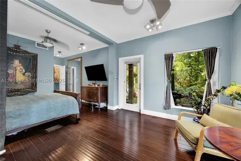 650 NE 76th Street Miami FL 33138