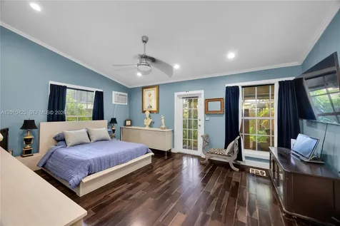 650 NE 76th Street Miami FL 33138
