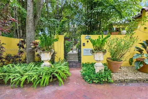 650 NE 76th Street Miami FL 33138