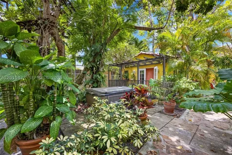 650 NE 76th Street Miami FL 33138