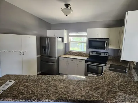 316 NE 7 Street Cape Coral FL 33909