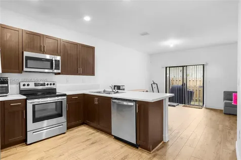1434 SW 54th Avenue North Lauderdale FL 33068