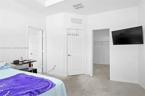 1434 SW 54th Avenue North Lauderdale FL 33068