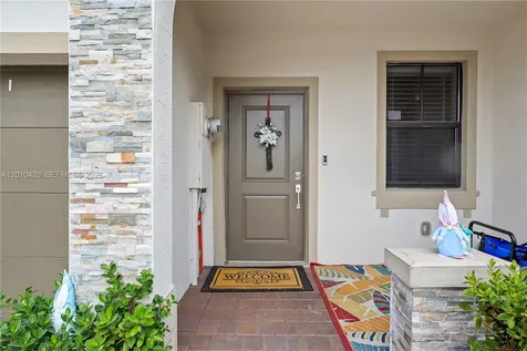 1434 SW 54th Avenue North Lauderdale FL 33068