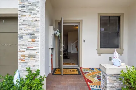 1434 SW 54th Avenue North Lauderdale FL 33068