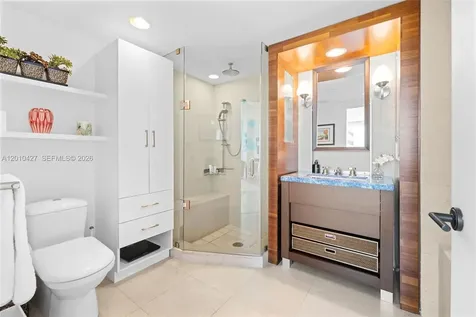 6801 Collins Miami Beach FL 33141