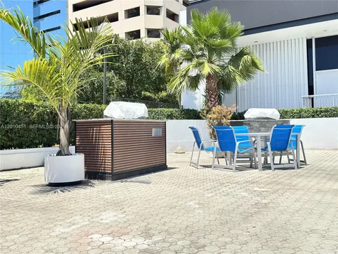 999 Brickell Bay Drive Miami FL 33131