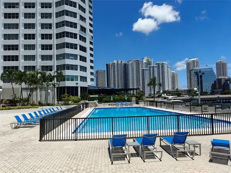 999 Brickell Bay Drive Miami FL 33131
