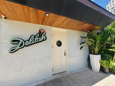 999 Brickell Bay Drive Miami FL 33131