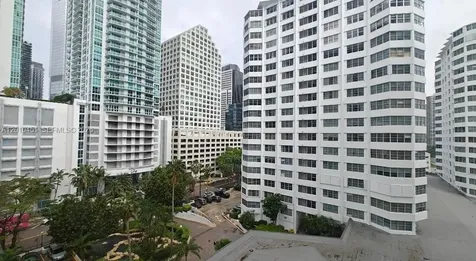 999 Brickell Bay Drive Miami FL 33131