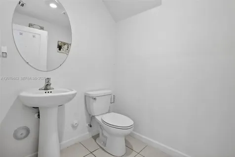 2691 NW 55th Way Lauderhill FL 33313