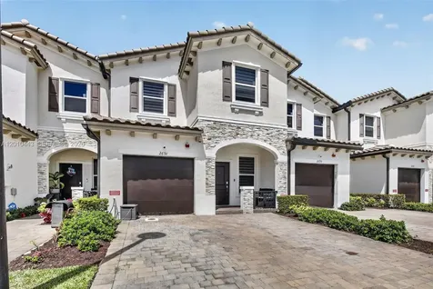 2691 NW 55th Way Lauderhill FL 33313