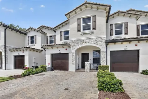 2691 NW 55th Way Lauderhill FL 33313